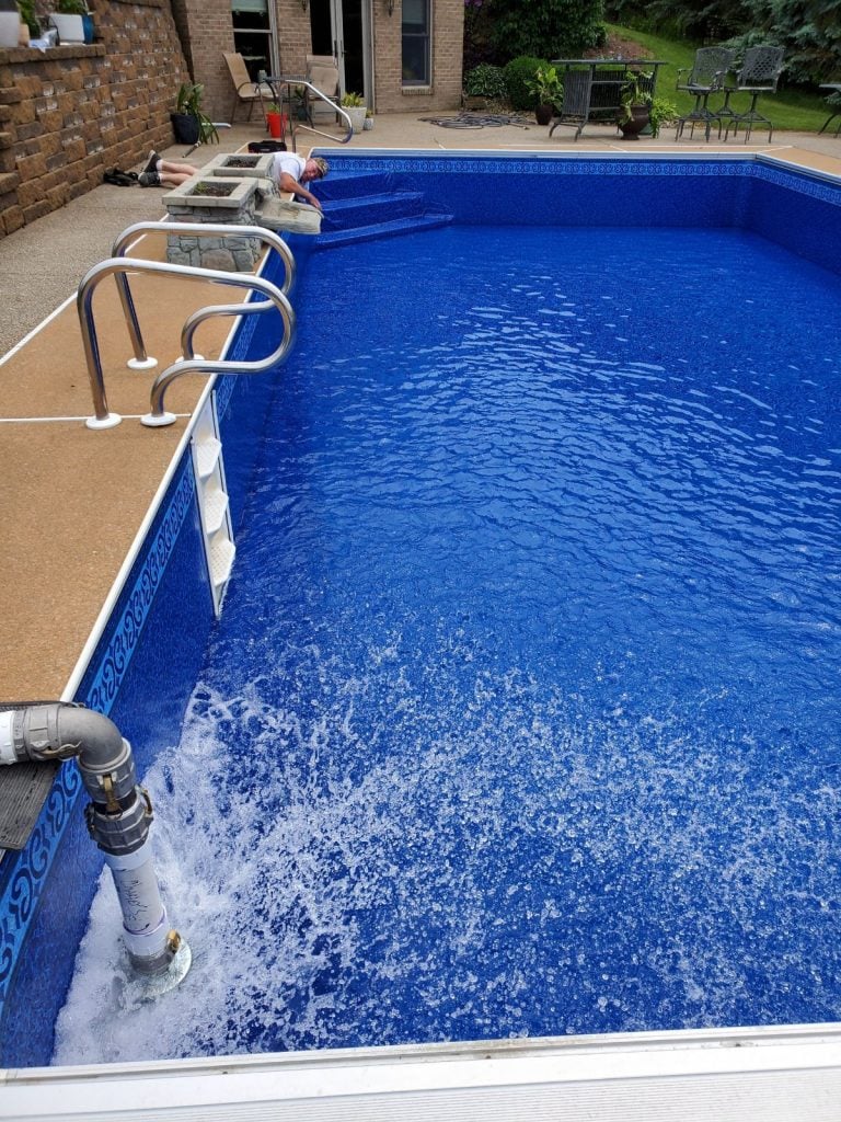 stallion-pool-fill
