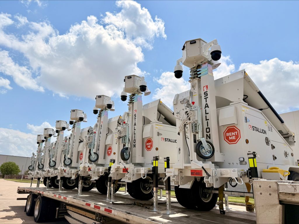 stallion-surveillance-trailers-on-flatbed