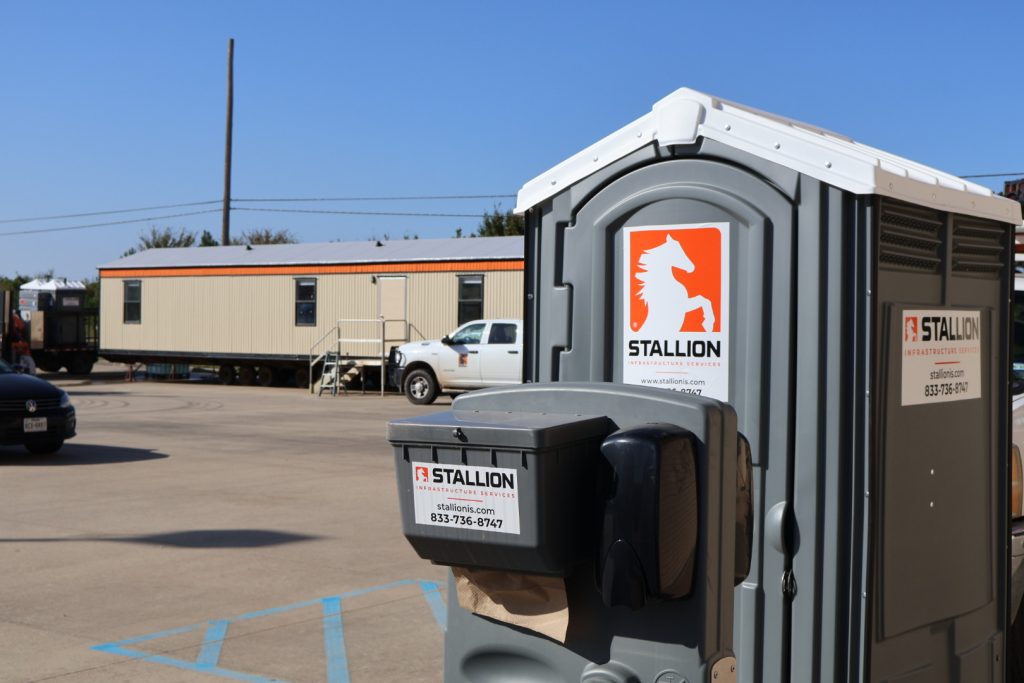 stallion portable restroom on jobsite